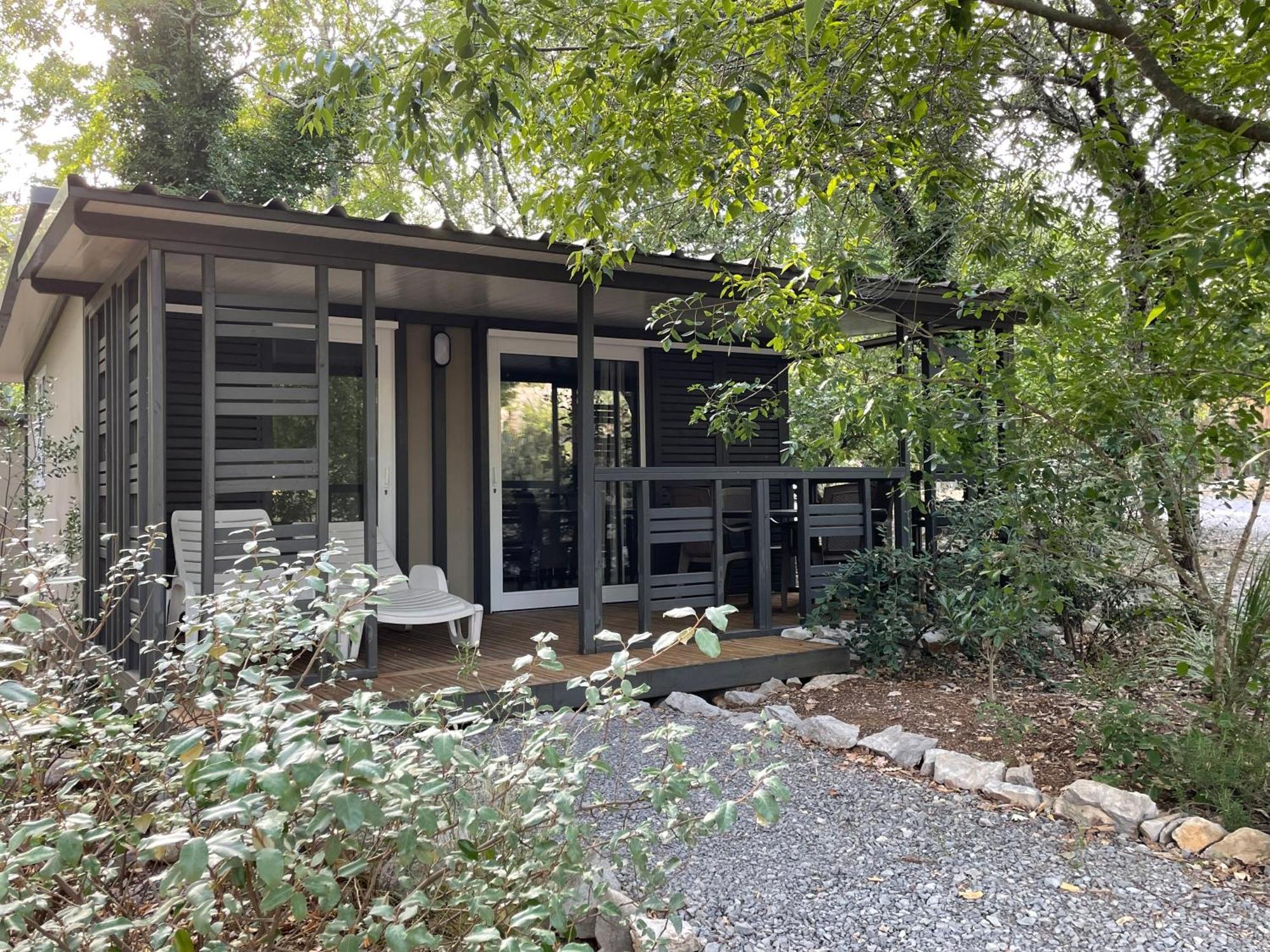 Les Chalets De Labeaume Exterior photo