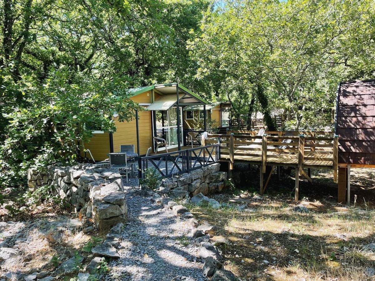 Les Chalets De Labeaume Exterior photo