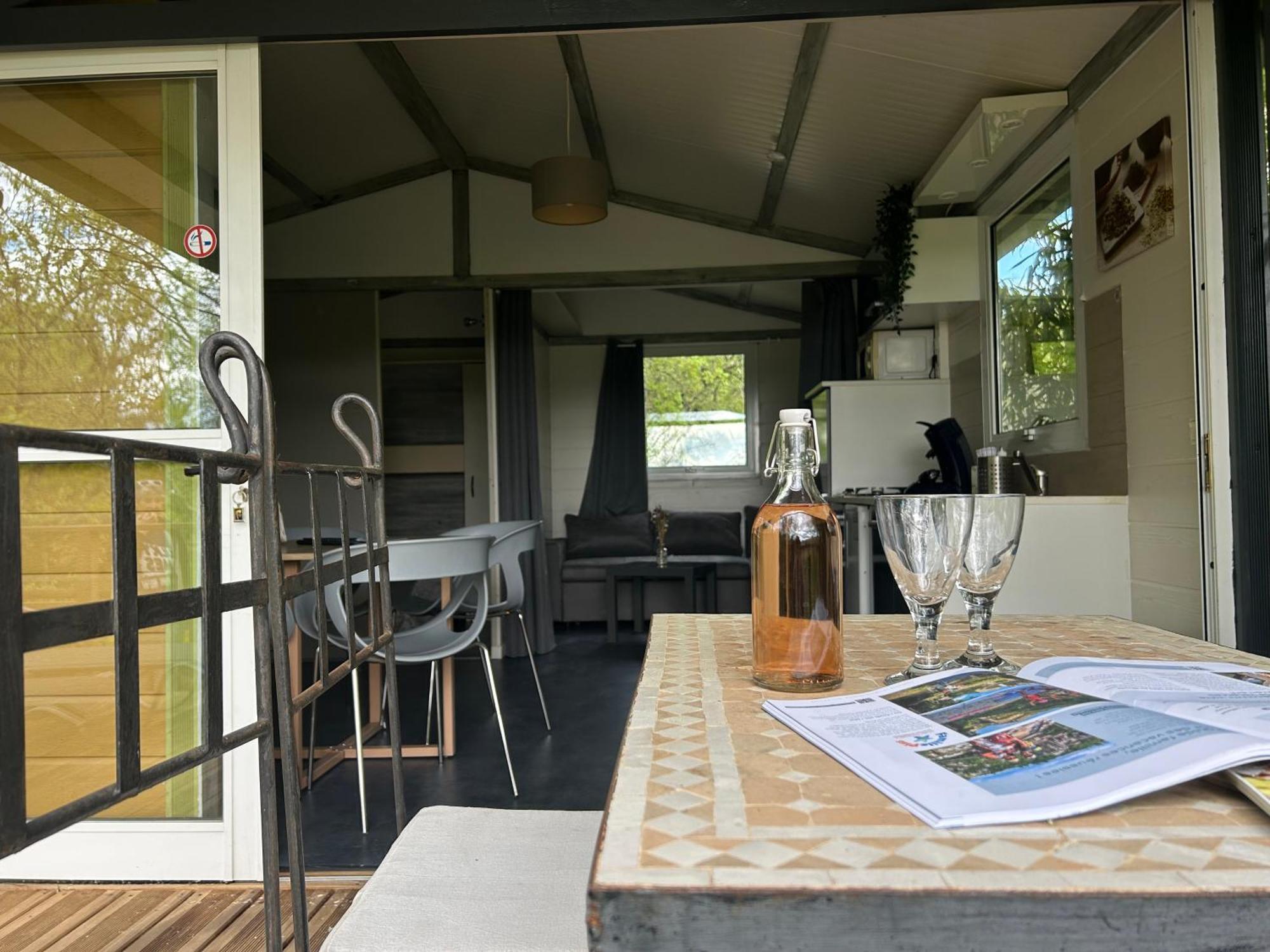 Les Chalets De Labeaume Exterior photo